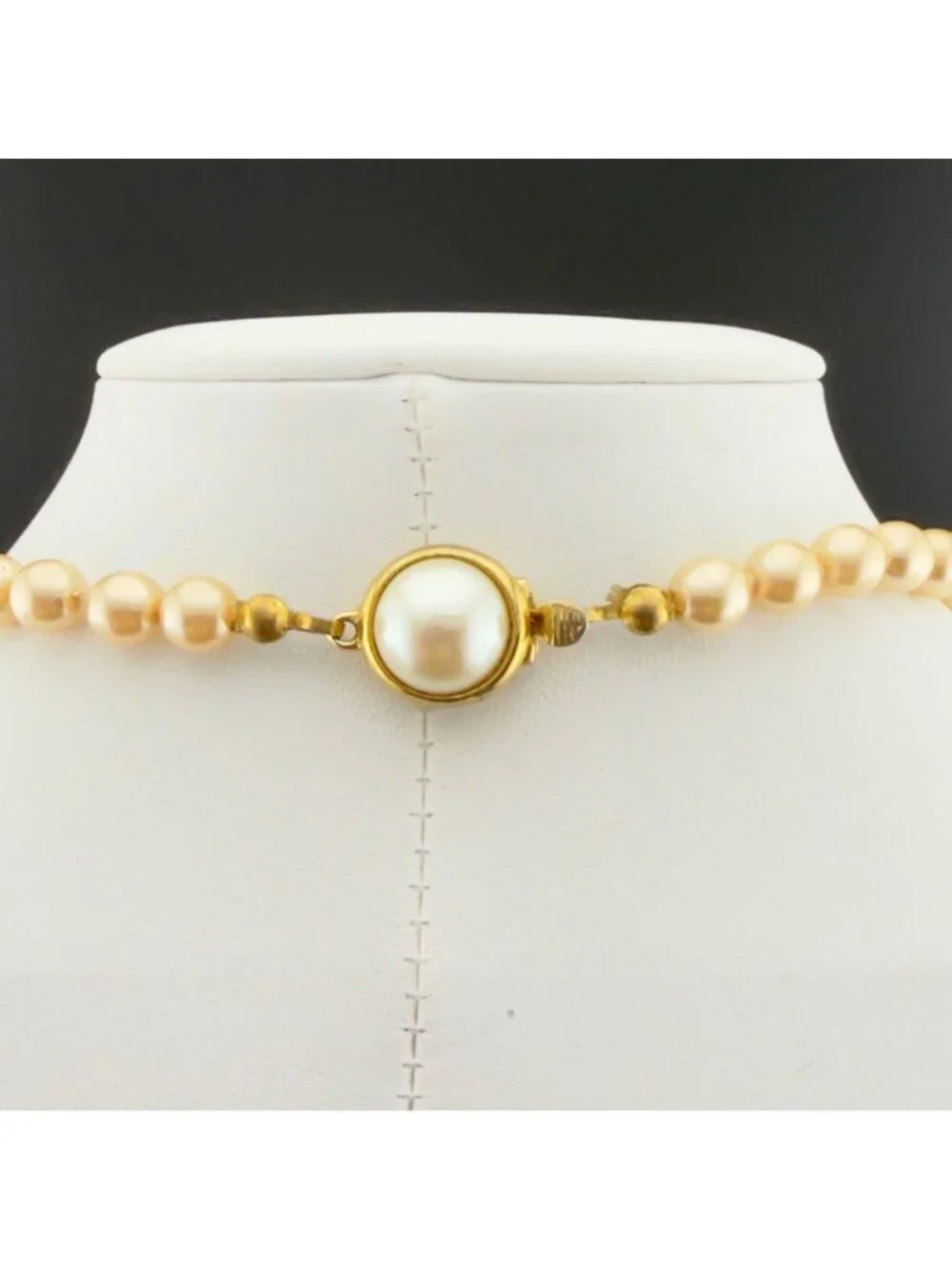 Vintage Faux Pearl Necklace Grape Leaf Rhinestone Pendant 25